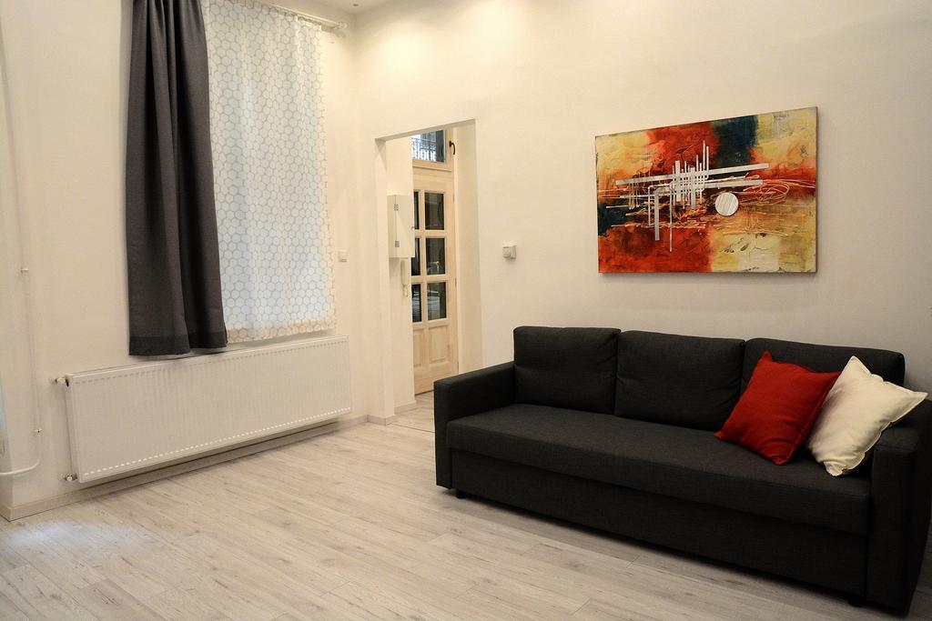 Kiraly Art Apartment Boedapest Buitenkant foto
