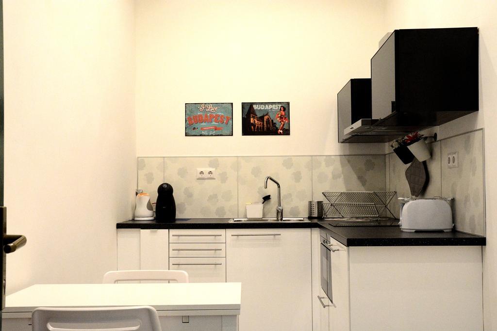 Kiraly Art Apartment Boedapest Buitenkant foto